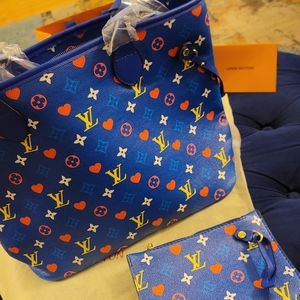 Brand New Purse/Tote never been used!